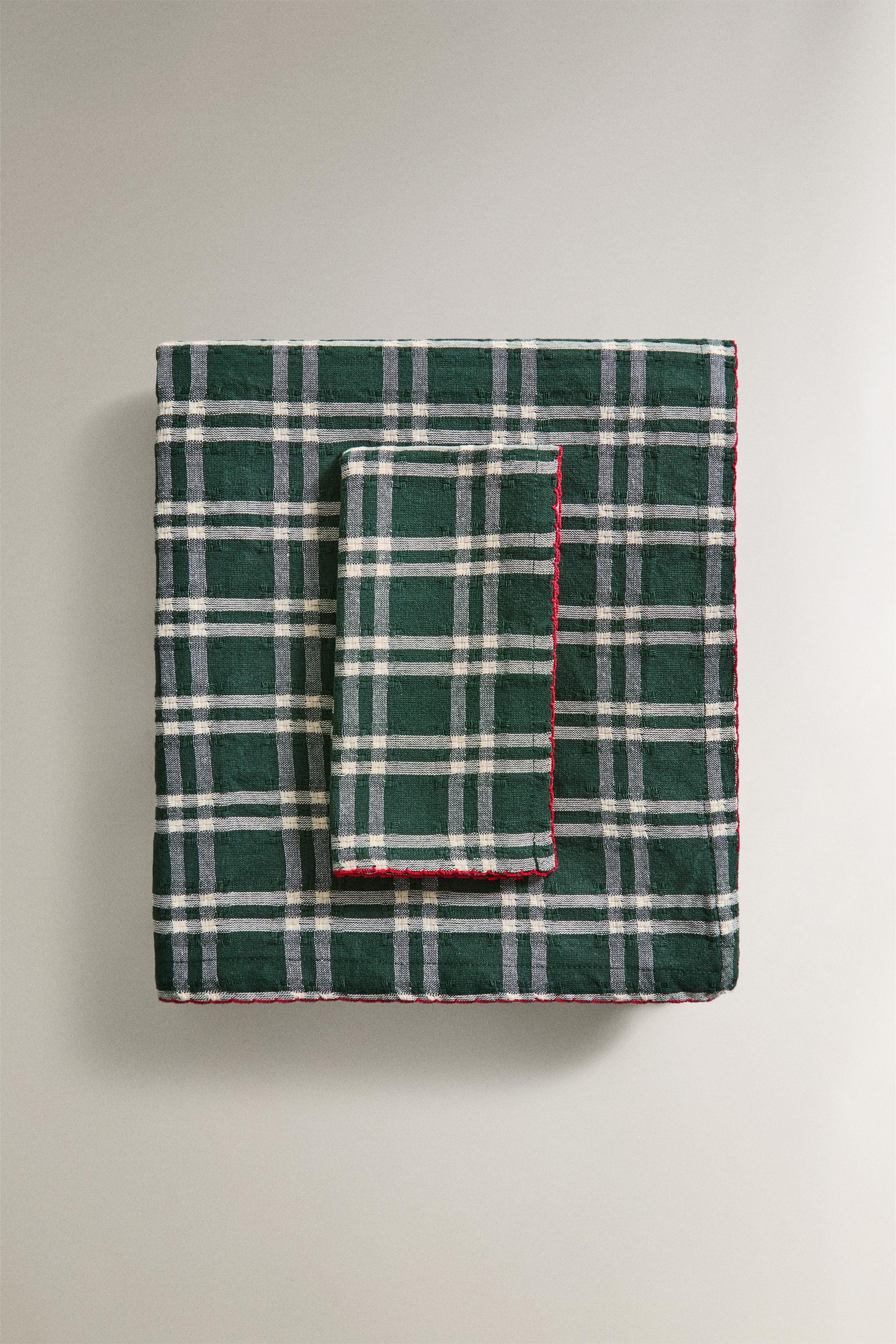 DYED COTTON CHRISTMAS TABLECLOTH